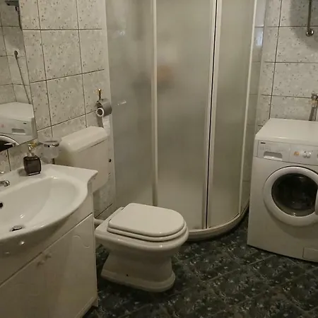 Apartman Puhar *** *